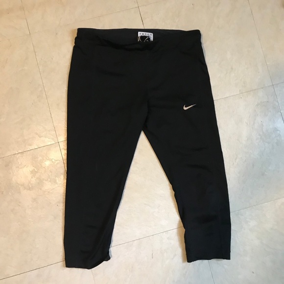 NIKE DRI-FIT lounge and athletic leggings - Picture 2 of 4